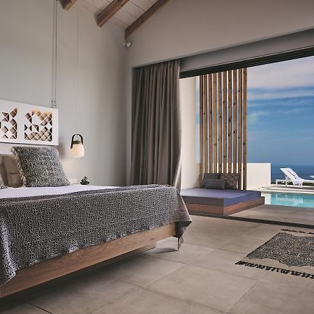 טסיליבי Hotel St.John Suites Adults Only מראה חיצוני תמונה