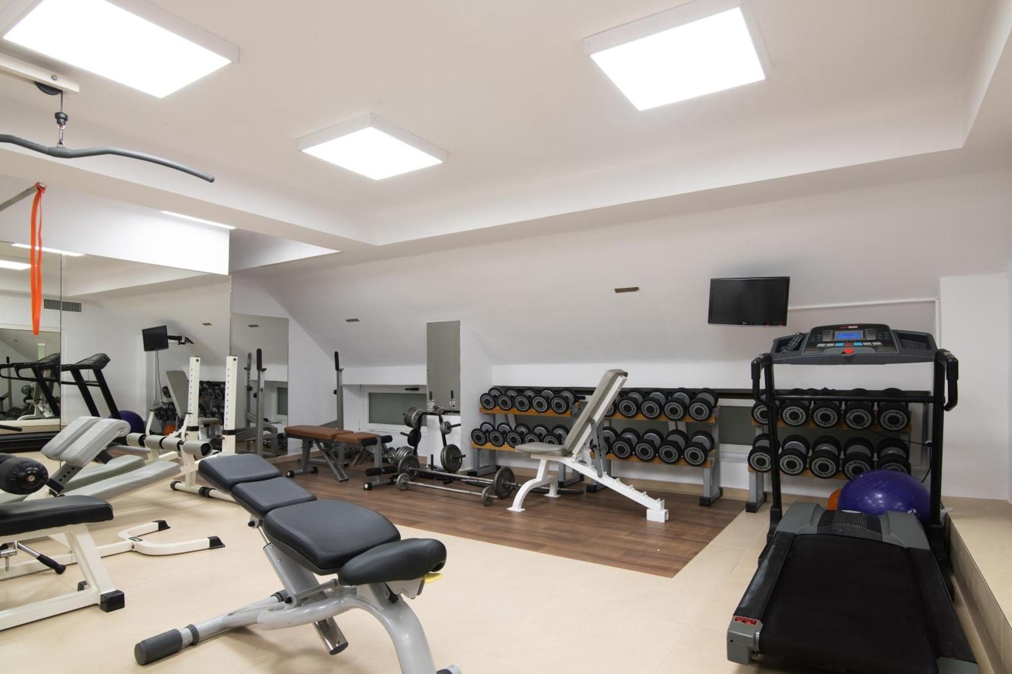 טסיליבי Hotel St.John Suites Adults Only מראה חיצוני תמונה