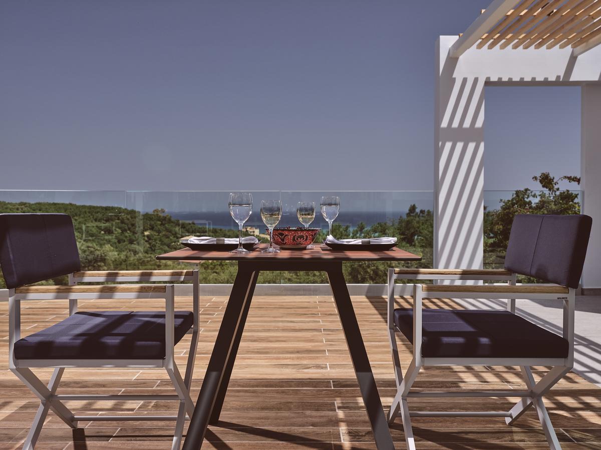 טסיליבי Hotel St.John Suites Adults Only מראה חיצוני תמונה